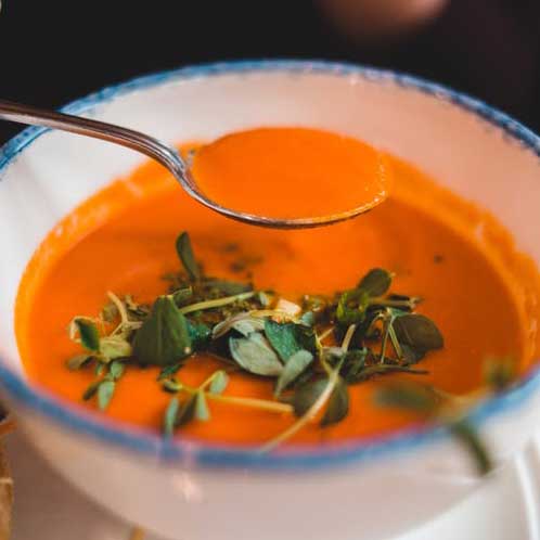 A 1kg serve of din-a-dun Tomato Soup
