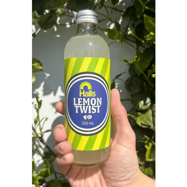 Halls Lemon Twist 330ml